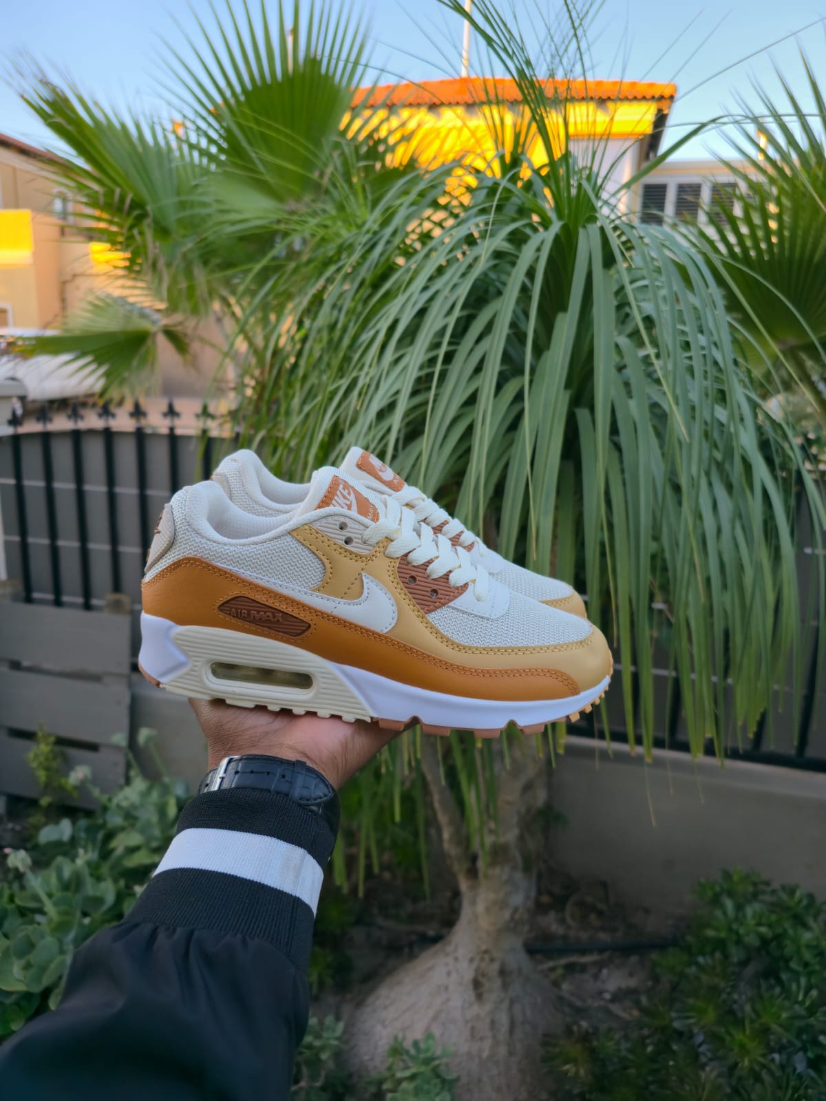 Nike Air Max 90 – Classic Comfort. Iconic Style.
