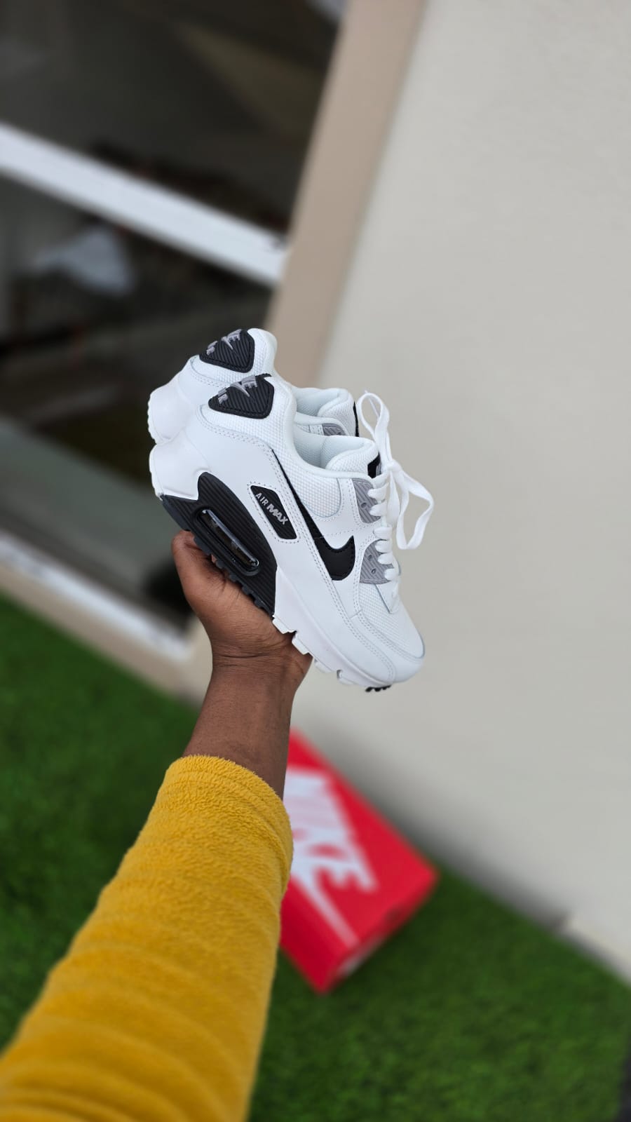 Nike Air Max 90 – Classic Comfort. Iconic Style.