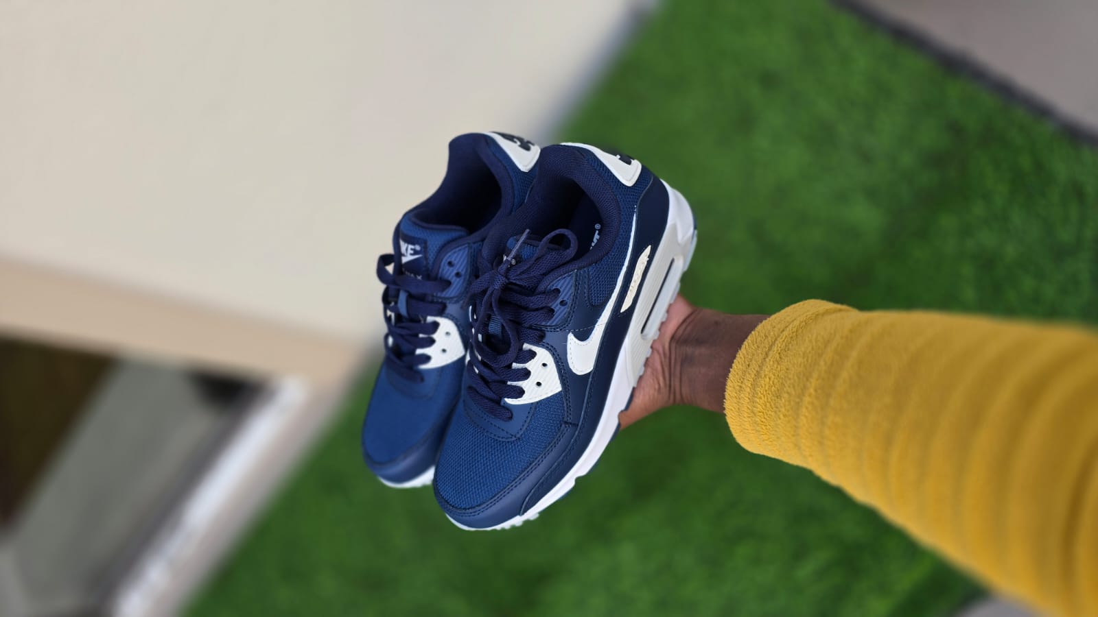 Nike Air Max 90 – Classic Comfort. Iconic Style.