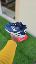 Nike Air Max 90 – Classic Comfort. Iconic Style.