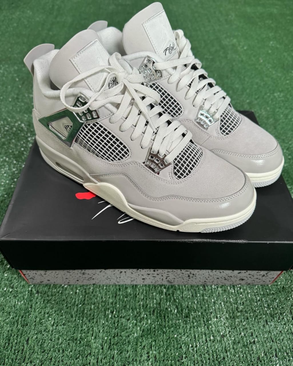 Air Jordan Retro 4 – Timeless Style. Legendary Legacy.