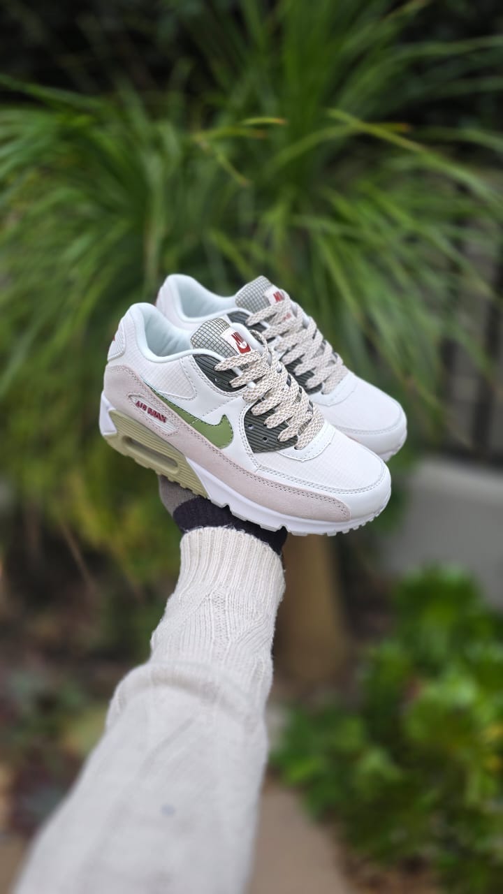 Nike Air Max 90