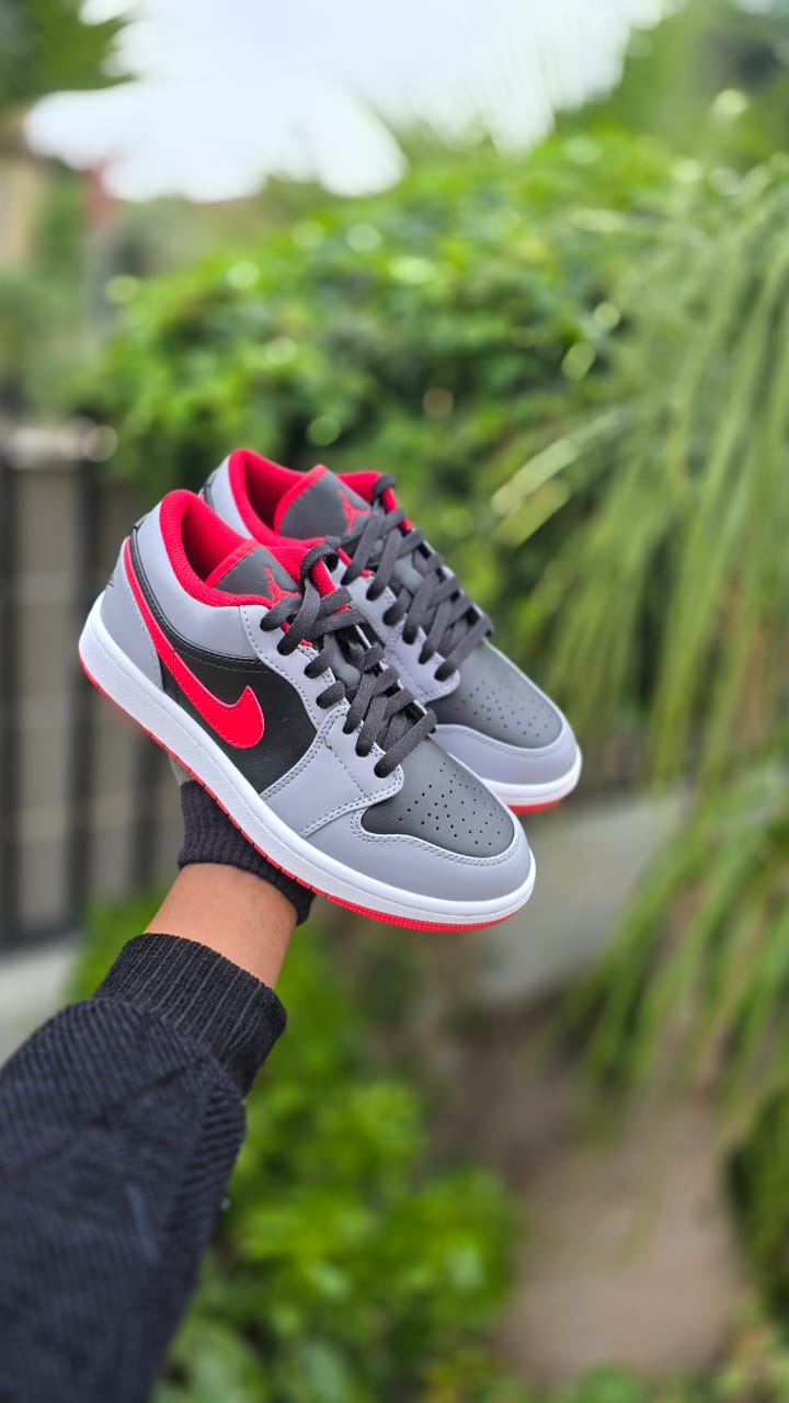 Air Jordan 1 Low – Jay Jay Sneakers CPT